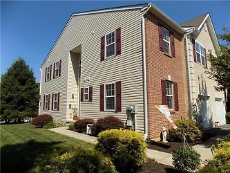 6810 Hunt Dr - Macungie, PA