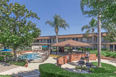 Huntington Highlander Apartment Homes - Huntington Beach, CA