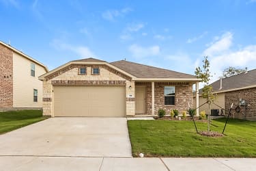 316 Ranchito Pass - HASLET, TX