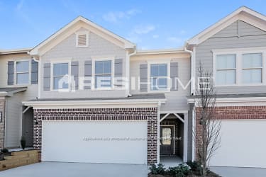 4961 Flower Sprout Dr - Buford, GA