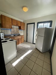 2034 92nd Ave - Oakland, CA