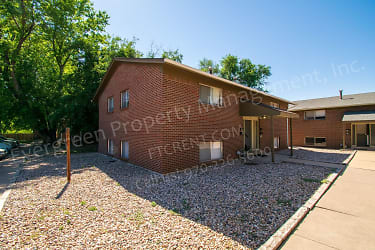 923 James Ct - Fort Collins, CO