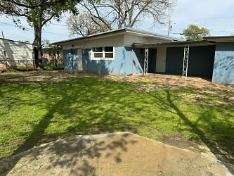 1619 N O'Connor Rd - Irving, TX