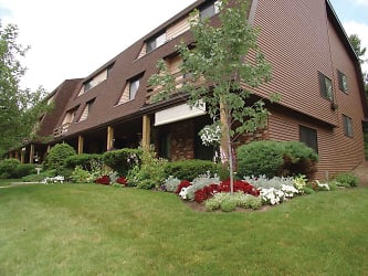 Brook Hill Village Apartments - Rochester, NY