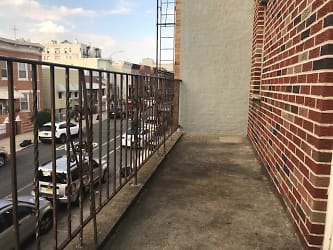32-49 35th St unit 2 - Queens, NY