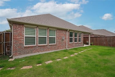 2697 Twin Point Dr - The Colony, TX