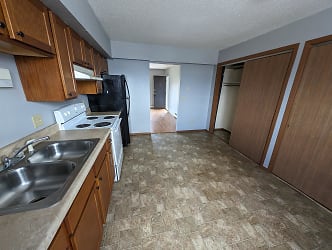 101 16th Ave NW unit 2 - Independence, IA