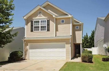 3455 Carriage Chase Rd - College Park, GA