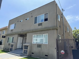 319 Hermosa Ave unit 4 - Long Beach, CA