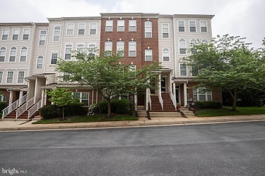 11036 Mill Centre Dr #11036 - Owings Mills, MD