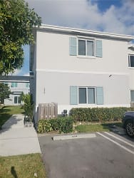 379 NW 12th Ave #379 - Florida City, FL
