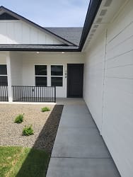 2709 College Ave unit 101 - Caldwell, ID