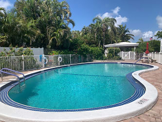 224 Hibiscus Ave unit 351 - Lauderdale By The Sea, FL