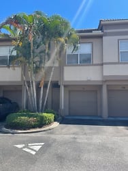1027 Normandy Trace Rd - Tampa, FL