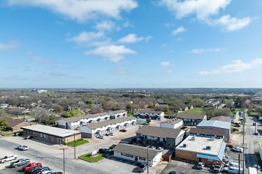 The Lillian Crossroads Apartments - Stephenville, TX