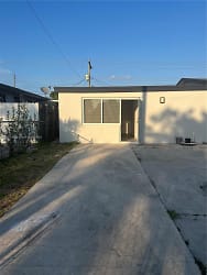 17621 NW 42nd Ave #2 - Miami Gardens, FL