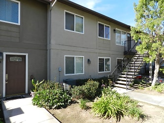 1440 Oakdale Ave unit 4 - El Cajon, CA