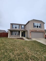 8614 Hopewell Ct - Indianapolis, IN