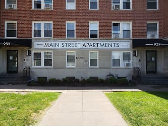 Mainstreet Apartments - Rockford, IL