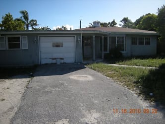 1336 NW 7th Terrace - Fort Lauderdale, FL