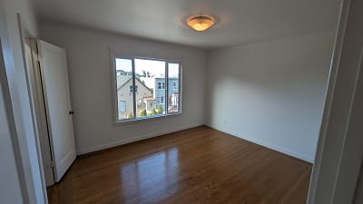 472-474 Corbett Ave Apartments - San Francisco, CA
