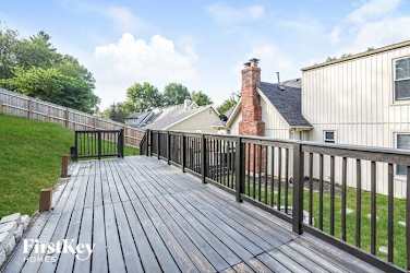 506 Brookside Avenue - Liberty, MO