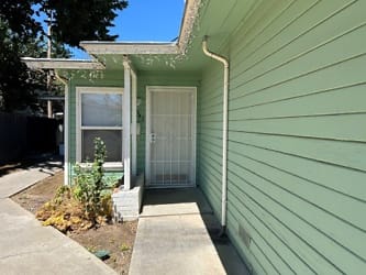 343 W 20th Street Merced CA 95340 - undefined, undefined