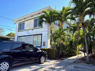 7510 Dickens Ave #3 - Miami Beach, FL
