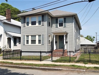 124 Russell St unit 1 - Quincy, MA