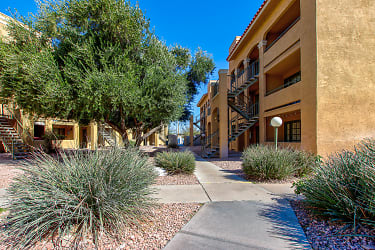 Zona Rio Apartments - Tucson, AZ