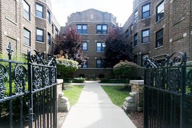 750 W Cornelia Ave unit I - Chicago, IL