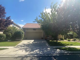 3727 Caymus Dr - Sparks, NV