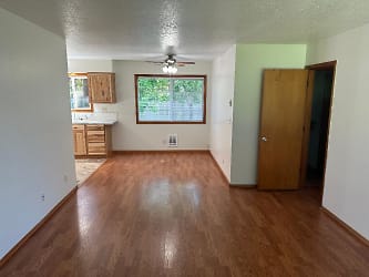 1323 Elm St unit 1323 - Forest Grove, OR