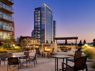 Avalon Towers Bellevue Apartments - Bellevue, WA