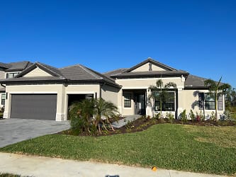 11674 Russet Trl - Fort Myers, FL