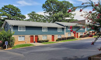 Pines At West Cobb Apartments - Marietta, GA