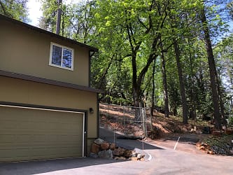 12753 Francis Dr - Grass Valley, CA