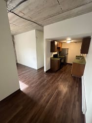 201 1st Ave unit 1 - Baraboo, WI