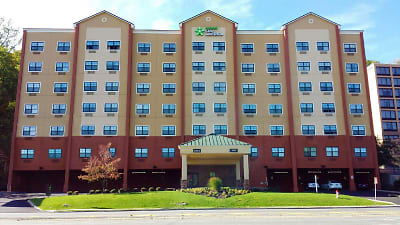 Furnished Studio White Plains Elmsford Apartments - Elmsford, NY