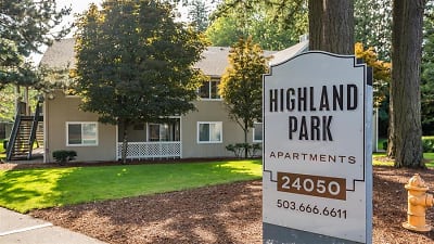 Highland Park Apartments - Gresham, OR