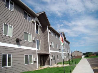 Roosevelt Estates Apartments - Sioux Falls, SD