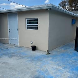2680 NW 42nd Ave #2 - Lauderhill, FL