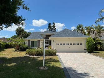 9121 Buttercup Ct - Fort Myers, FL