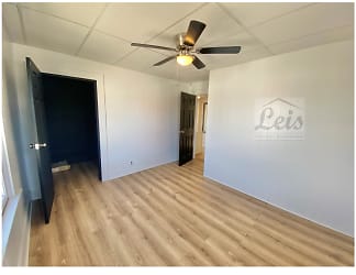 302 S Main St unit 1 - undefined, undefined