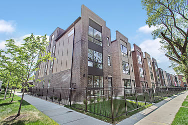 4603 S St Lawrence Ave - Chicago, IL