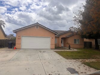 2349 Clover Meadow Ave - Tulare, CA