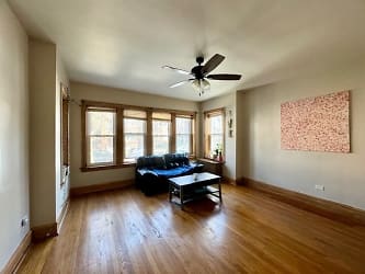 4132 N Francisco Ave #1S - Chicago, IL