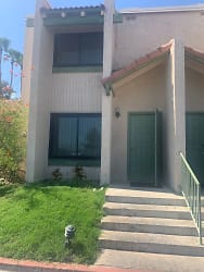 21 Lakeview Cir - Cathedral City, CA