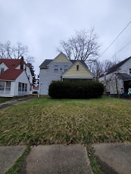 1213 Herman Ave - Akron, OH