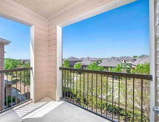 MAA Hebron Apartments - Carrollton, TX